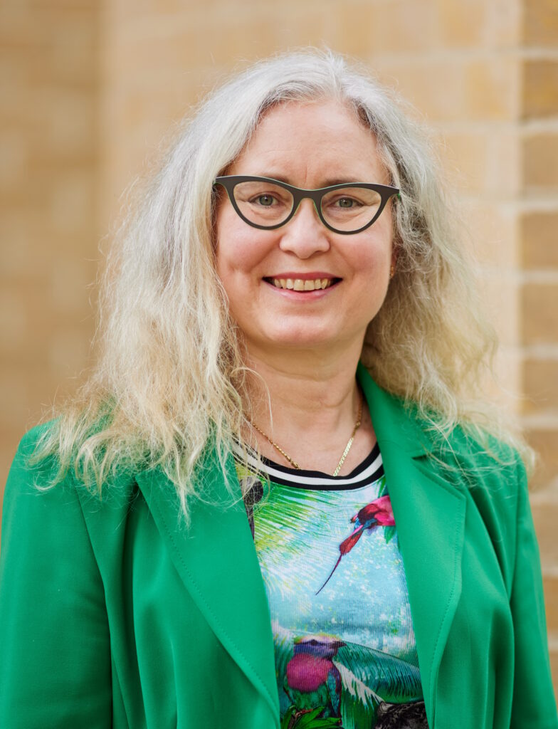 Renée Adams